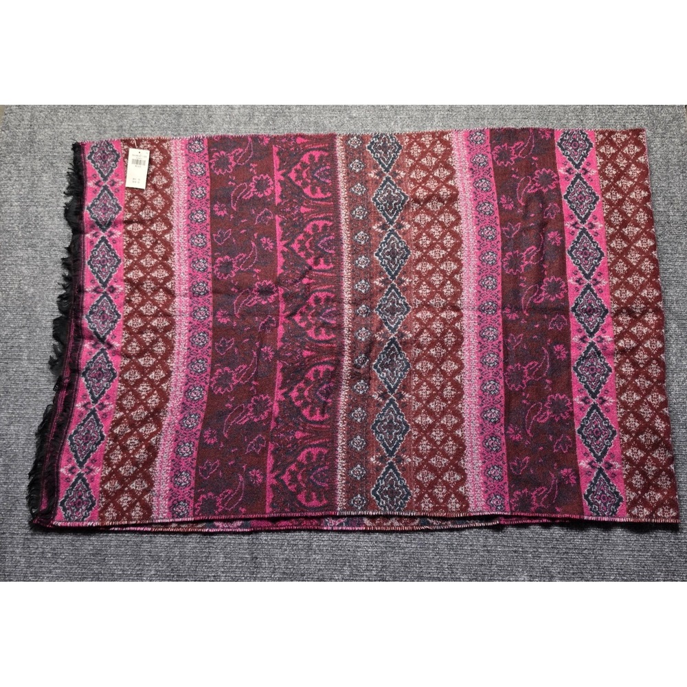 Hollister Bohemian Geometric Paisley Fringed Knit Scarf New With Tags